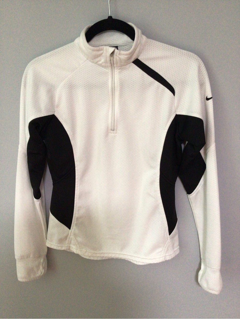 Nike Sphere Dry Fit Womens White & Black Quarter-Zip Athletic Jacket S